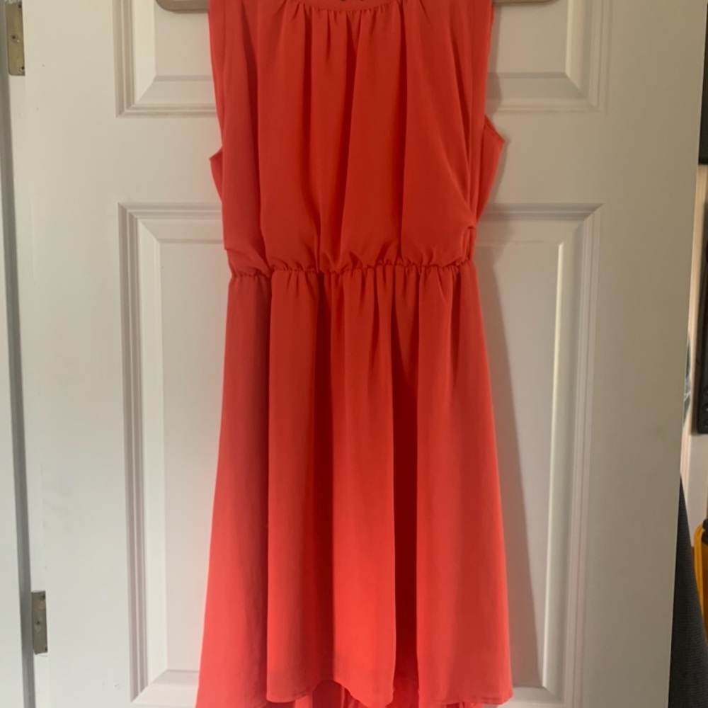Dress - Picture 8 of 10